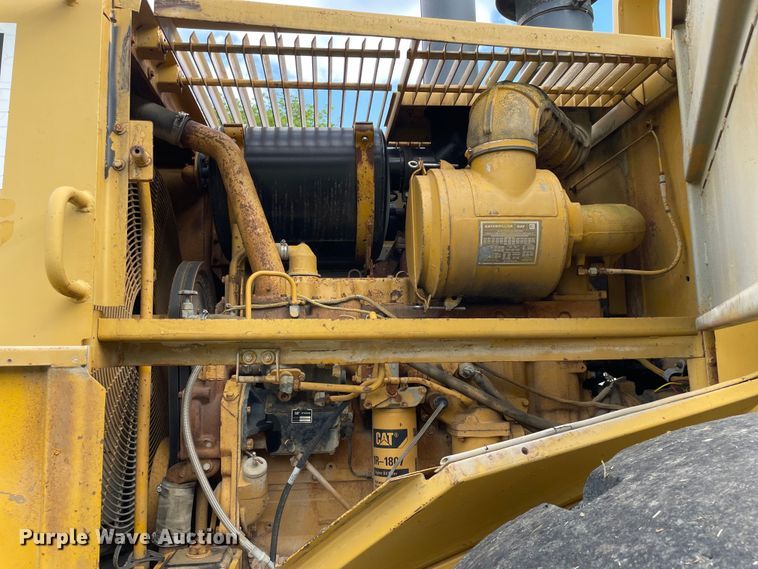 image for item DS5524 1983 Caterpillar  966D wheel loader