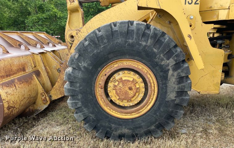 image for item DS5524 1983 Caterpillar  966D wheel loader