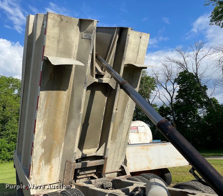 image for item DS5525 2001 Hawkeye end dump pup trailer