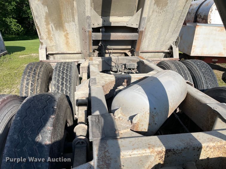 image for item DS5525 2001 Hawkeye end dump pup trailer