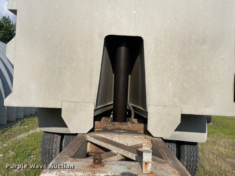 image for item DS5525 2001 Hawkeye end dump pup trailer