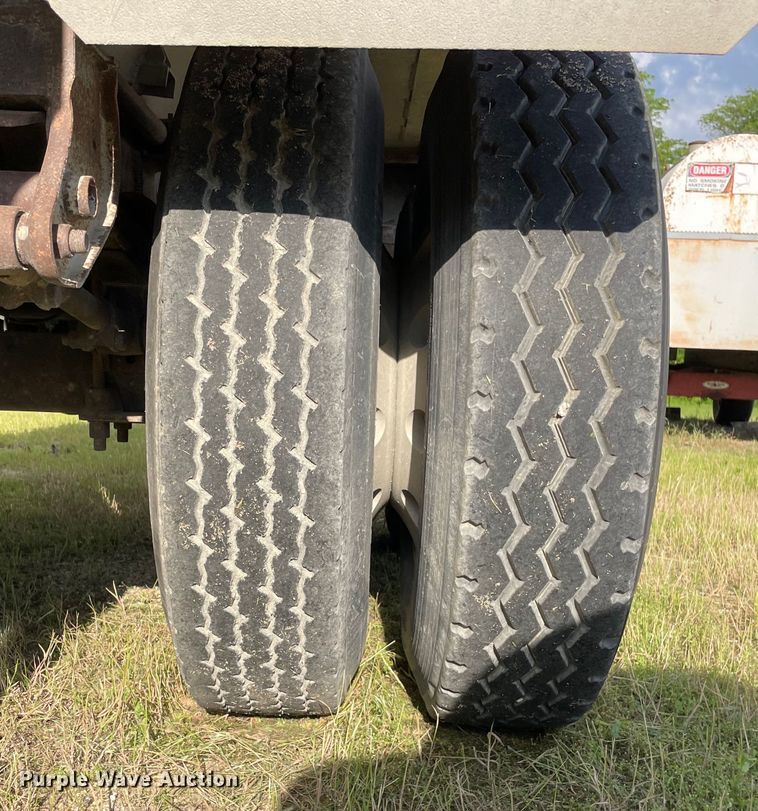 image for item DS5525 2001 Hawkeye end dump pup trailer
