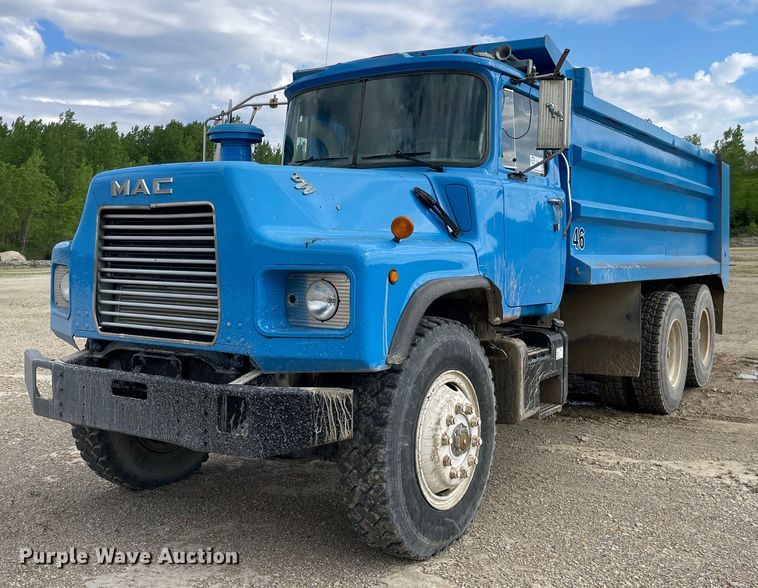 image for item DS5526 1996 Mack  DM688SX dump truck