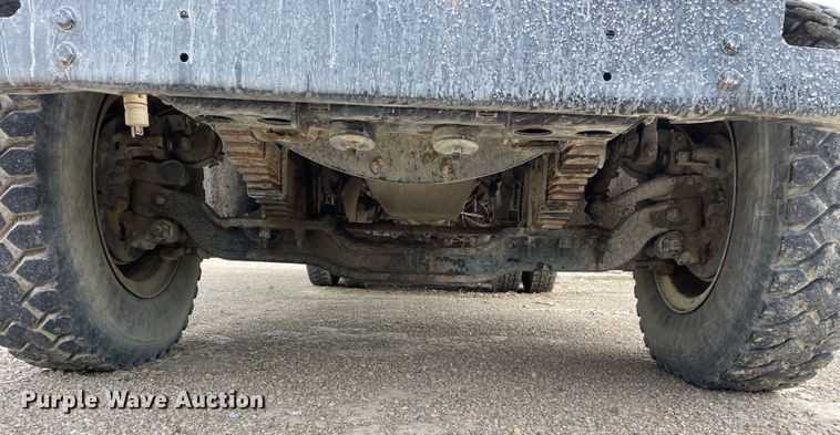 image for item DS5526 1996 Mack  DM688SX dump truck