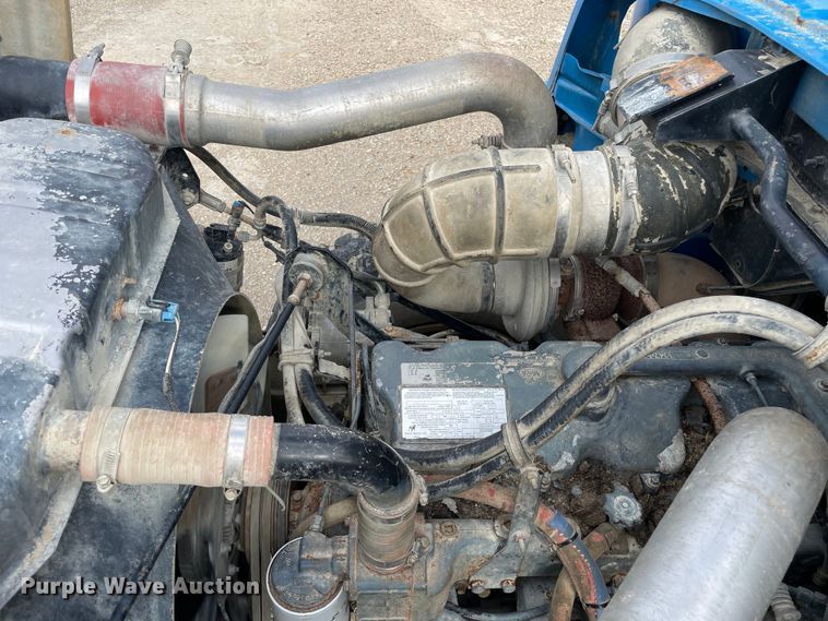 image for item DS5526 1996 Mack  DM688SX dump truck