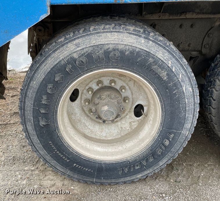 image for item DS5526 1996 Mack  DM688SX dump truck