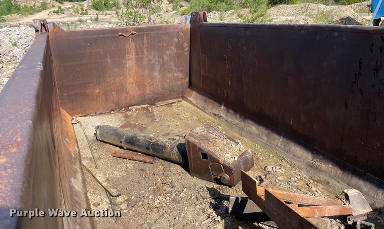 image for item DS5527 McClain Galion 650F dump bed