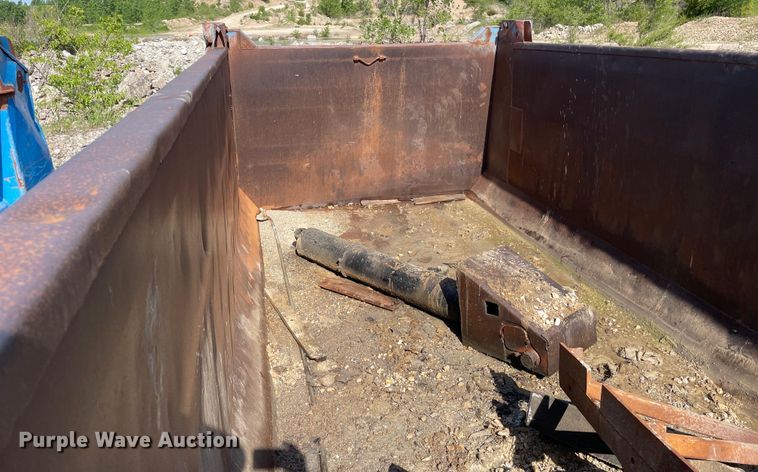 image for item DS5527 McClain Galion 650F dump bed