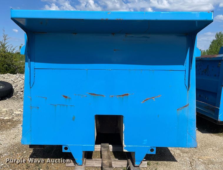 image for item DS5528 McClain Galion 650F dump bed