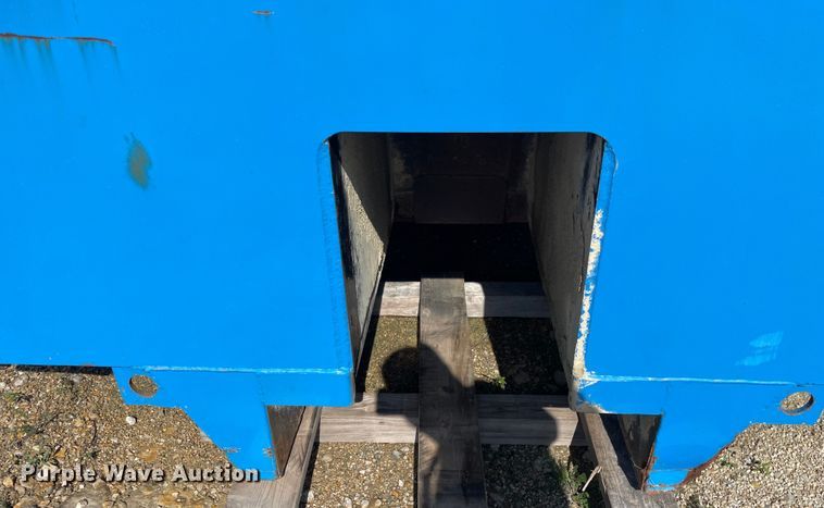 image for item DS5528 McClain Galion 650F dump bed