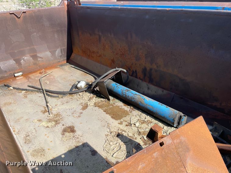 image for item DS5528 McClain Galion 650F dump bed