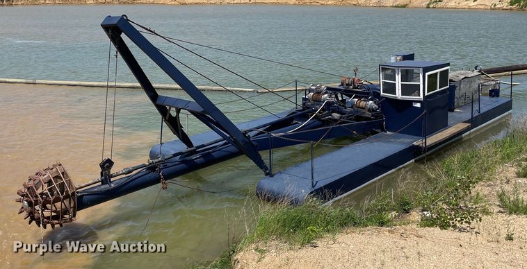 image for item DS5532 Sand dredge