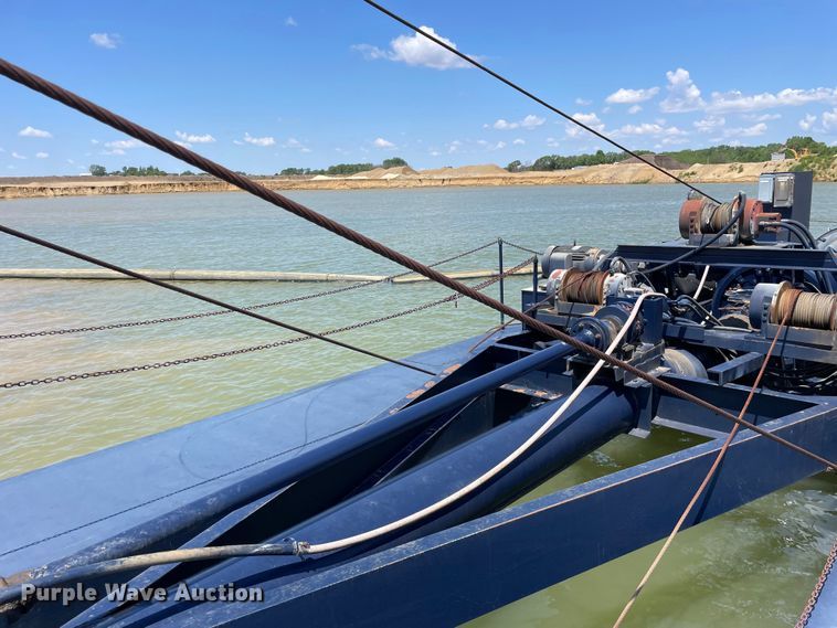 image for item DS5532 Sand dredge