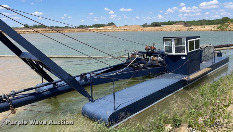 image for item DS5532 Sand dredge