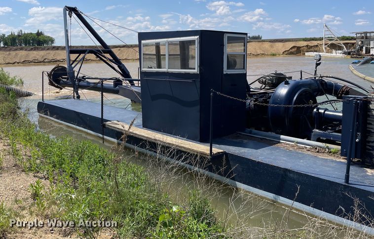 image for item DS5532 Sand dredge