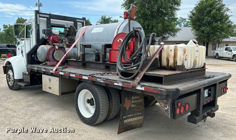 image for item DW5001 2001 Peterbilt 330 flatbed truck