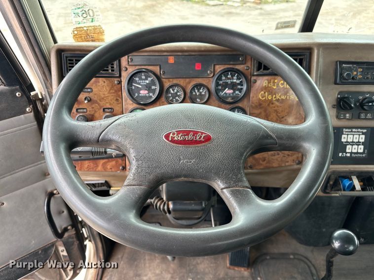 image for item DW5001 2001 Peterbilt 330 flatbed truck