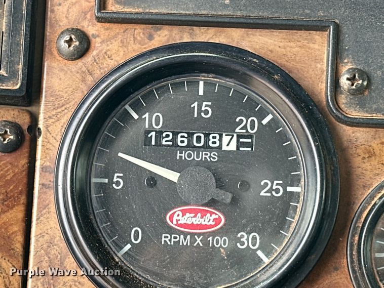 image for item DW5001 2001 Peterbilt 330 flatbed truck