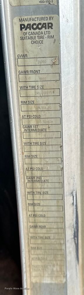 image for item DW5001 2001 Peterbilt 330 flatbed truck