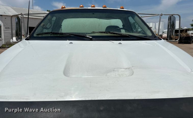 image for item DW5002 2004 Ford F750 Super Duty water truck