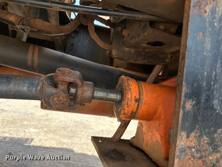 image for item DW5002 2004 Ford F750 Super Duty water truck