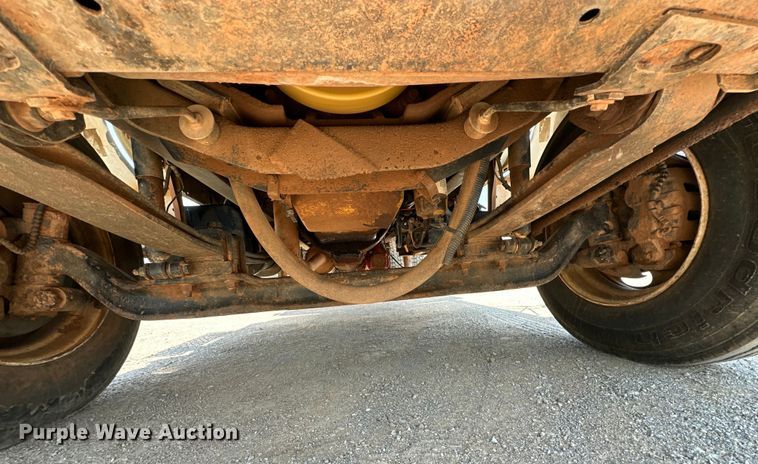 image for item DW5002 2004 Ford F750 Super Duty water truck