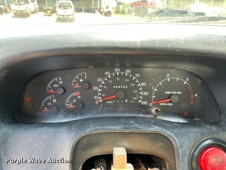 image for item DW5002 2004 Ford F750 Super Duty water truck