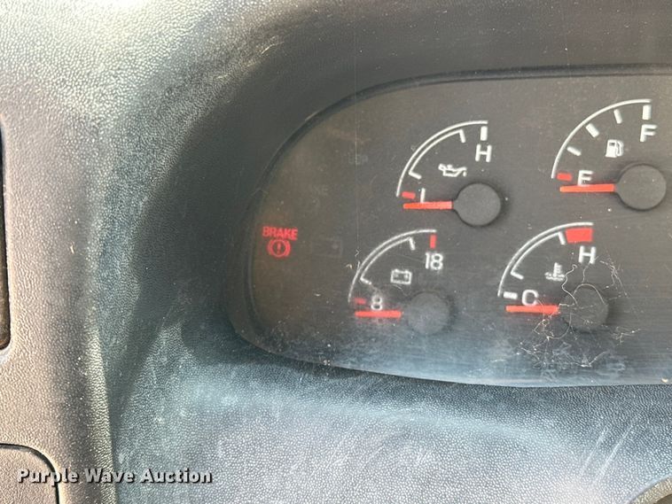 image for item DW5002 2004 Ford F750 Super Duty water truck