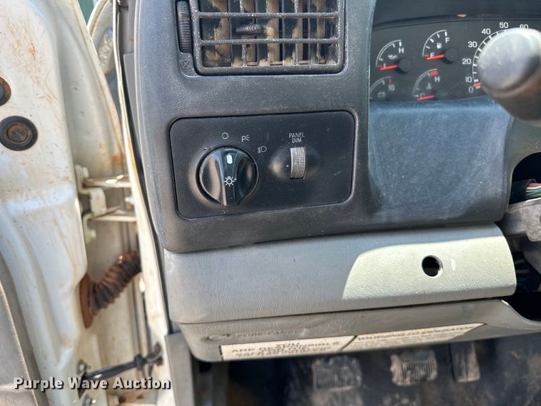 image for item DW5002 2004 Ford F750 Super Duty water truck