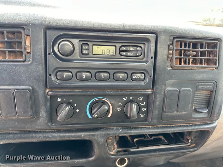 image for item DW5002 2004 Ford F750 Super Duty water truck