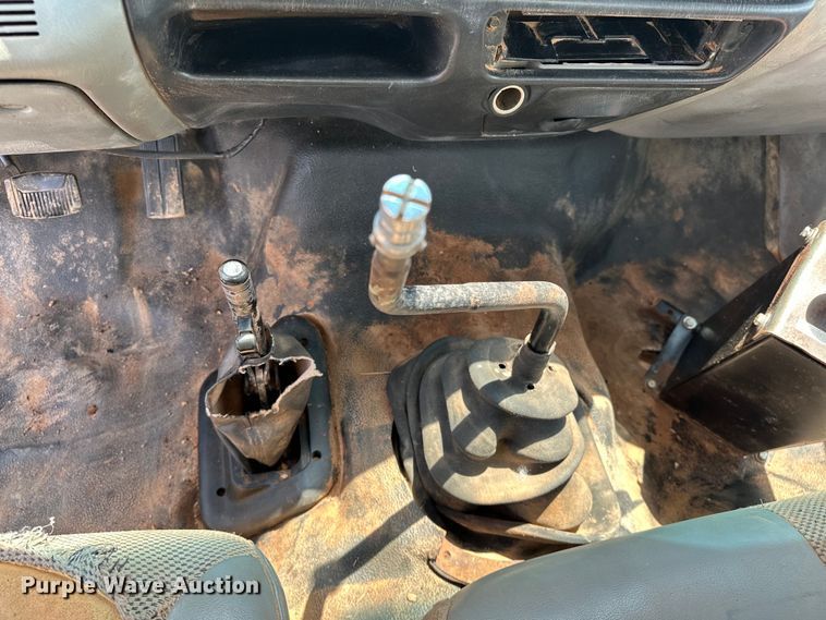 image for item DW5002 2004 Ford F750 Super Duty water truck