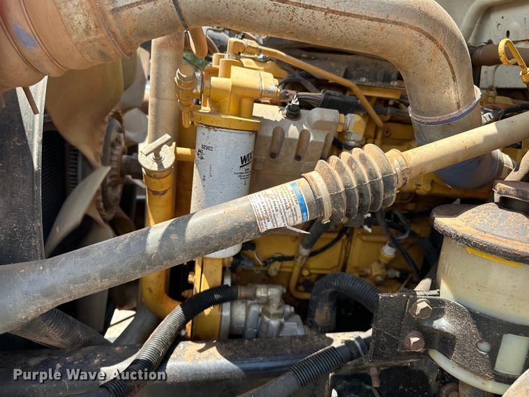 image for item DW5002 2004 Ford F750 Super Duty water truck