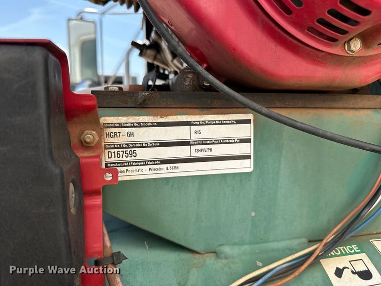 image for item DW5004 2006 Kenworth T300 utility / service truck