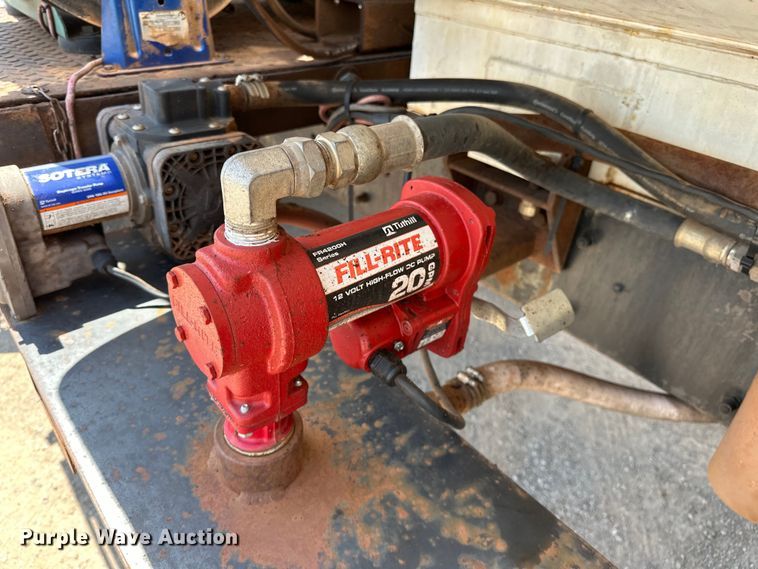 image for item DW5004 2006 Kenworth T300 utility / service truck