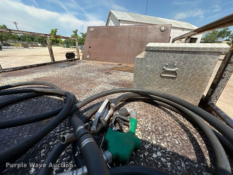 image for item DW5004 2006 Kenworth T300 utility / service truck