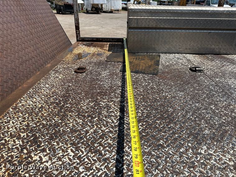 image for item DW5004 2006 Kenworth T300 utility / service truck