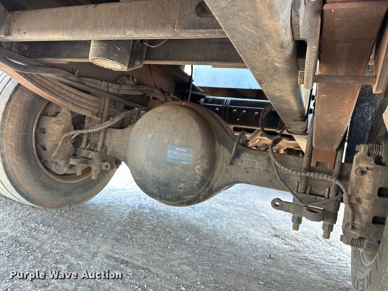 image for item DW5004 2006 Kenworth T300 utility / service truck