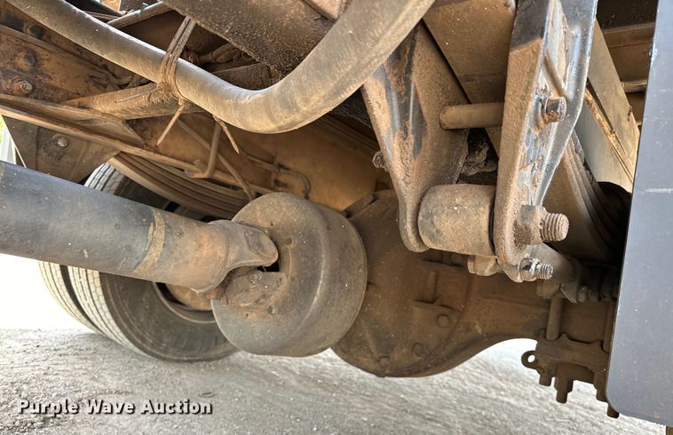 image for item DW5004 2006 Kenworth T300 utility / service truck