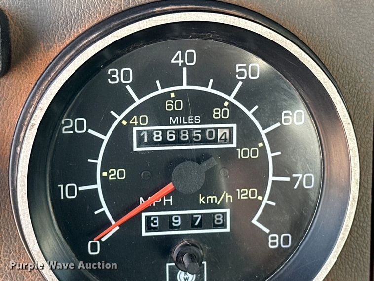 image for item DW5004 2006 Kenworth T300 utility / service truck