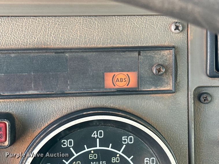 image for item DW5004 2006 Kenworth T300 utility / service truck