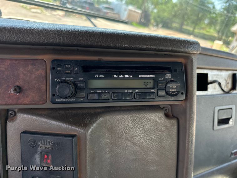 image for item DW5004 2006 Kenworth T300 utility / service truck