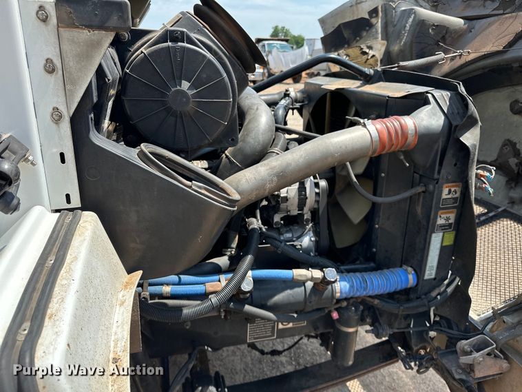 image for item DW5004 2006 Kenworth T300 utility / service truck