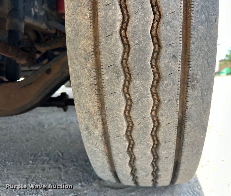 image for item DW5004 2006 Kenworth T300 utility / service truck