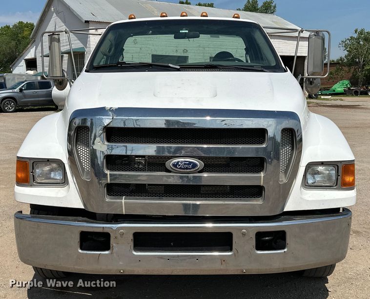 image for item DW5005 2007 Ford F650 Super Duty XL utility / service truck