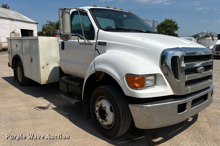 image for item DW5005 2007 Ford F650 Super Duty XL utility / service truck