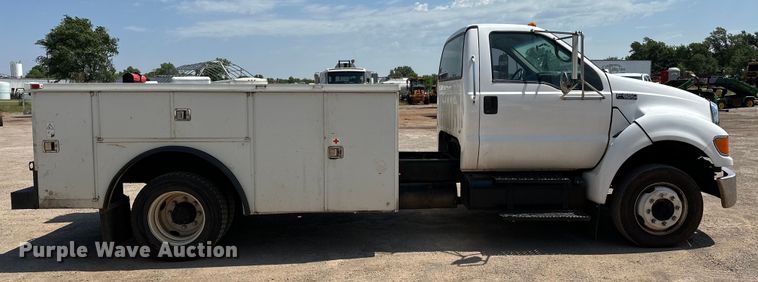 image for item DW5005 2007 Ford F650 Super Duty XL utility / service truck