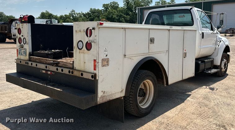 image for item DW5005 2007 Ford F650 Super Duty XL utility / service truck