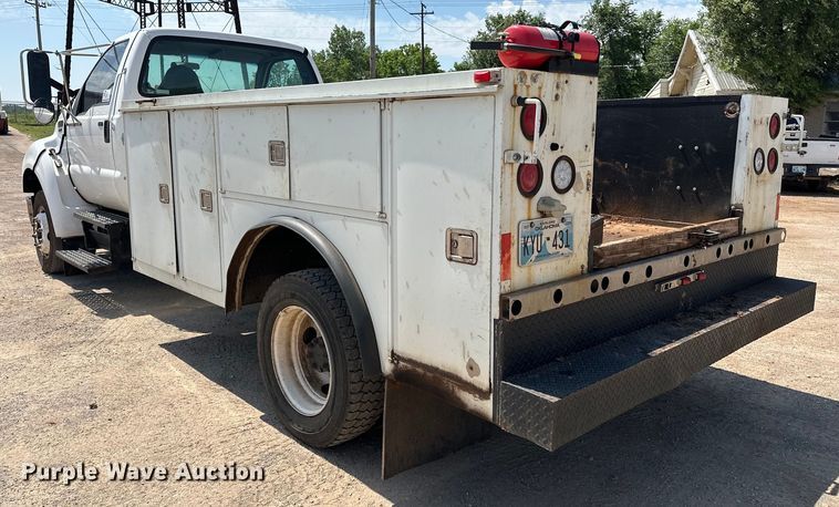 image for item DW5005 2007 Ford F650 Super Duty XL utility / service truck