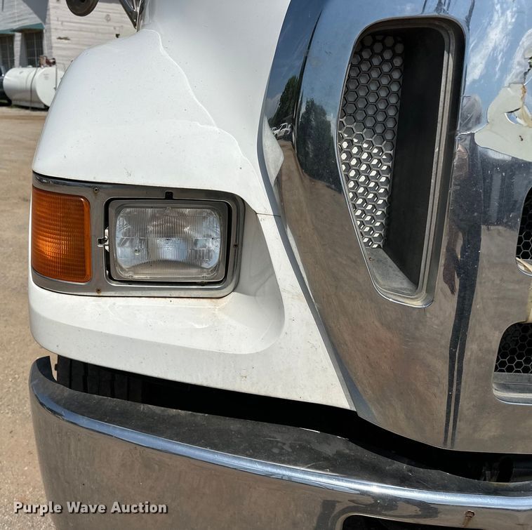 image for item DW5005 2007 Ford F650 Super Duty XL utility / service truck