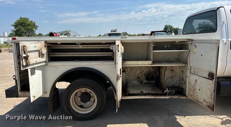 image for item DW5005 2007 Ford F650 Super Duty XL utility / service truck